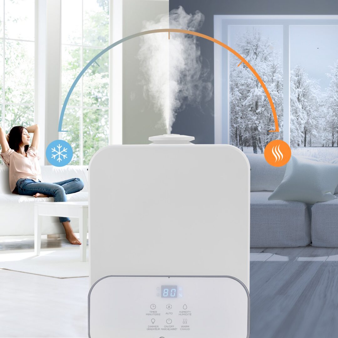 White Midea SCK-3Q60B humidifier producing warm or cool mist
