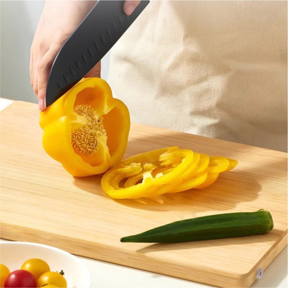 Hivelane Rubberwood Cutting Board with Aluminum Handle, 40 cm, C6055 - Image 3