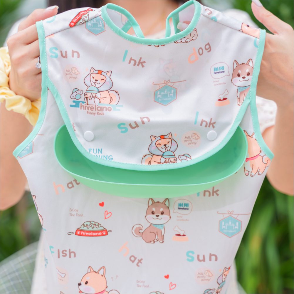 Hivelane Children’s Waterproof Bib with Silicone Pocket, C1768 - Image 2