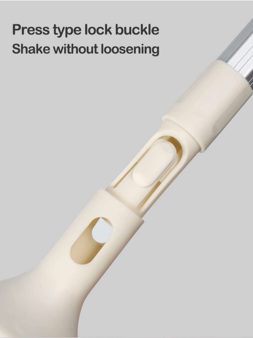 Close view of the Aodi Q1 press-lock handle connector